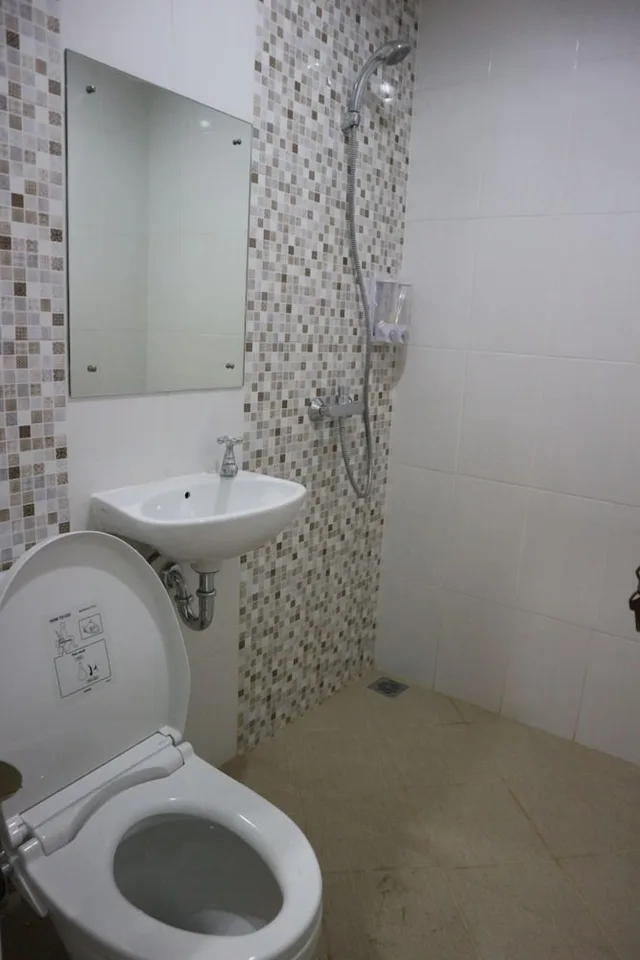 Room, Twin Beds, Ethan Hotel Cilincing Plaza 1/2
