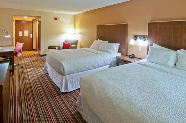 Room, 2 Queen Beds, Accessible, Four Points by Sheraton Nashville Airport 2/3