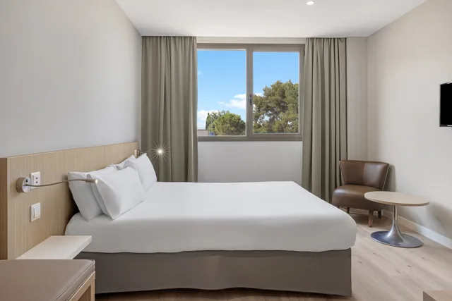 غرفة مزدوجة، B&B HOTEL Barcelona Sant Cugat 2/6