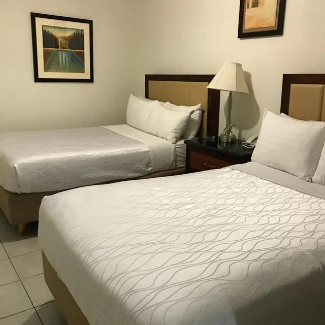 غرفة بسريرين منفصلين، Hotel Guillen Jr 2/6