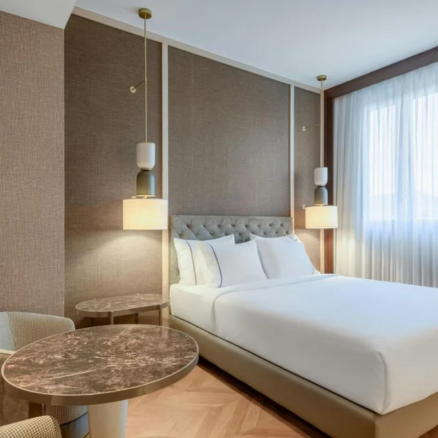 Guest Room, Standard, King Bed, Ac Hotel Firenze By Marriott 3/11