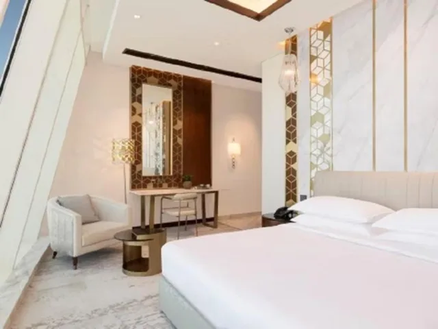 غرفة ديلوكس مفردة بسرير كينج، Velero Doha 1/2