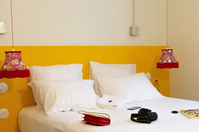 Arty, Queen Bed، Artyster Le Mans 4/8