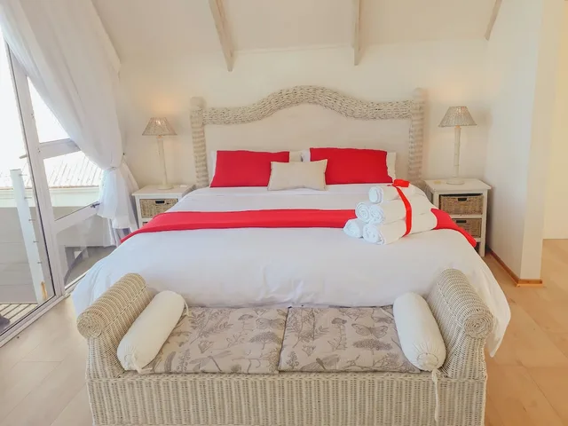 Sky, Comfort, Penthouse, King Bed، Whales Way Ocean Retreat 2/5
