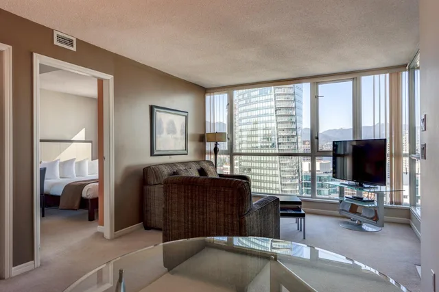 1 Bedroom, Carmana, Suite، Carmana Hotel and Suites 1/2