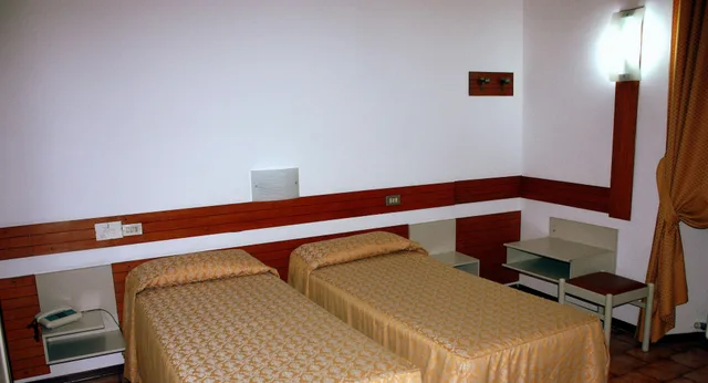 غرفة اقتصادية بسريرين منفصلين، Piccolo Hotel 1/5