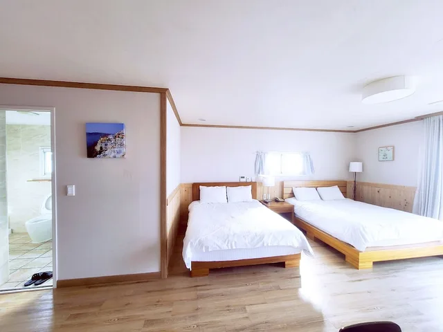 جناح استوديو ديلوكس بسريرين كوين بإطلالة على البحر، Dombe Resort 6/10