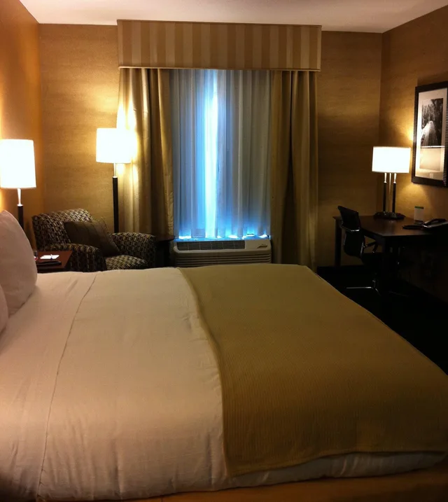 غرفة بسرير كينج، Holiday Inn Express Hotel And Suites Arkadelphia Caddo Valley 1/2