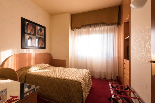 Smart, Castello Hotel 2/4