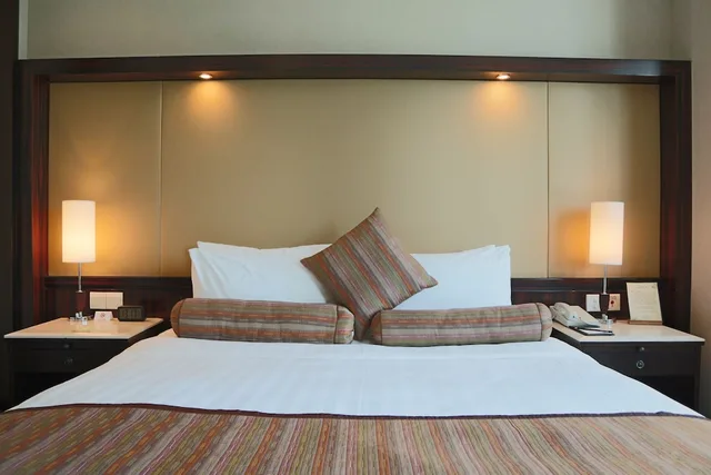 غرفة سوبيريور بسرير كينج، Howard Johnson by Wyndham Huaihai Hotel Shanghai 3/4