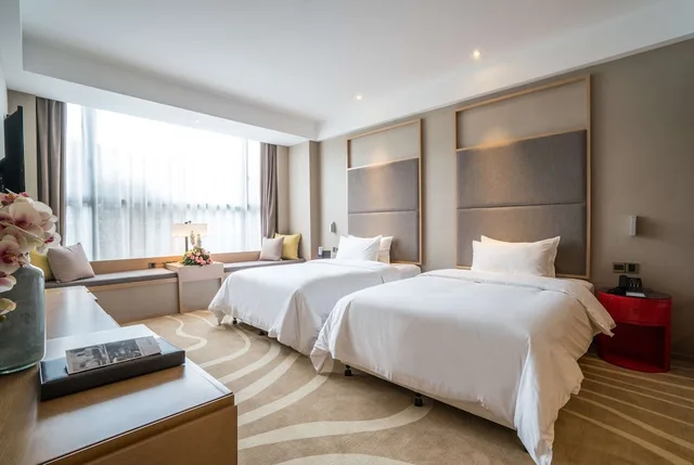 غرفة بسريرين منفصلين، Ramada Encore by Wyndham Jintang 1/2