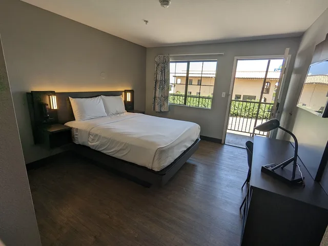 غرفة قياسية بسرير كوين، Motel6 Kingman, AZ - Route 66 East 5/10