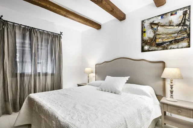 2 Bedrooms, Luxury, Apartment, 1 Single and 2 Queen Beds، Relais Villa Carola 5/10
