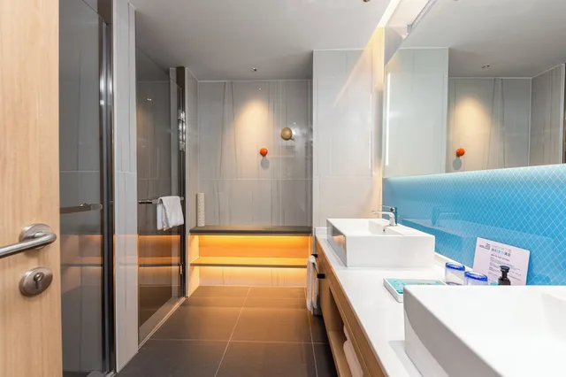 جناح بسرير كينج بإطلالة على النهر بغرفة نوم واحدة، Holiday Inn Express Nanchang Riverside 3/3