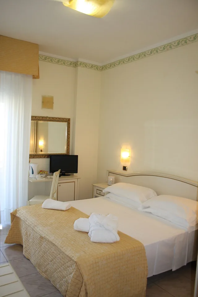 غرفة بسرير مزدوج، Gaston Hotel 4/10