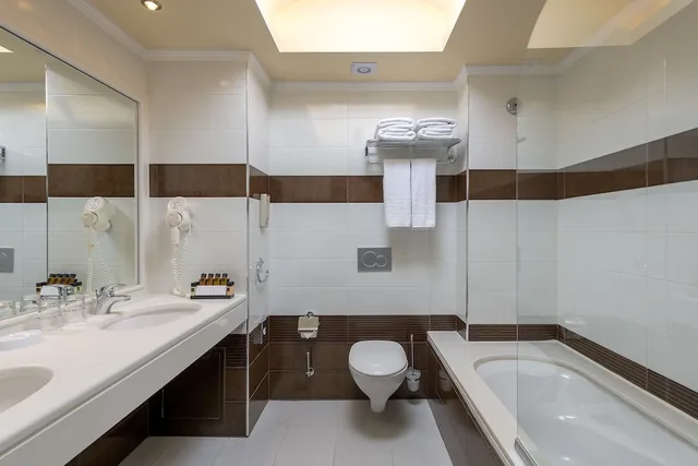 جناح عائلي بإطلالة على البحر، La Marquise Luxury Resort Complex 1/2