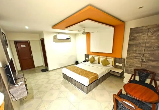 غرفة قياسية بسرير فردي، HOTEL SADHBHAV 2/3