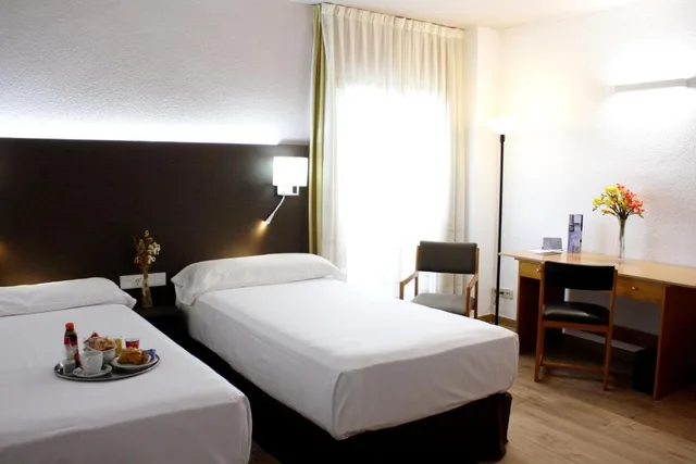 Room, Single, Double or Twin Bed، Pacoche Murcia 1/6