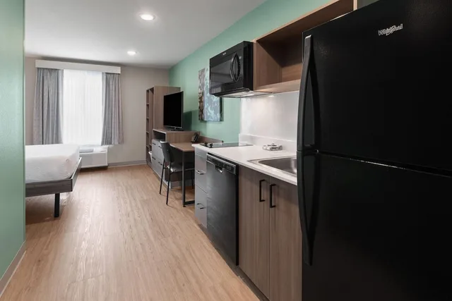 جناح بسرير كوين، ECHO Suites Extended Stay by Wyndham Houston Pasadena Fwy Pl 5/10