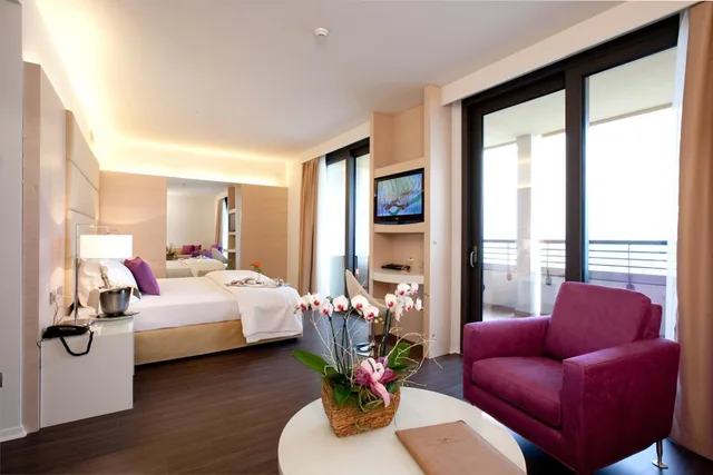 Deluxe, Double Bed, Sea View, LAGUNA PALACE HOTEL 2/5