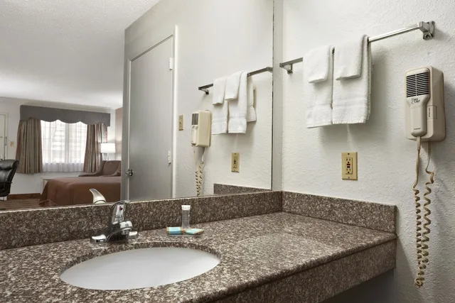 Room, 2 Queen Beds, Travelodge By Wyndham Killeen/Fort Hood 6/7