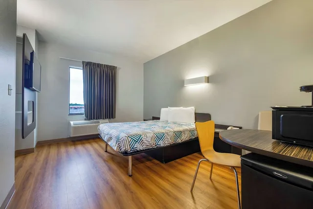 غرفة قياسية بسرير كوين لذوي الإعاقة، Motel6 Texas City, TX - I-45 South 1/9