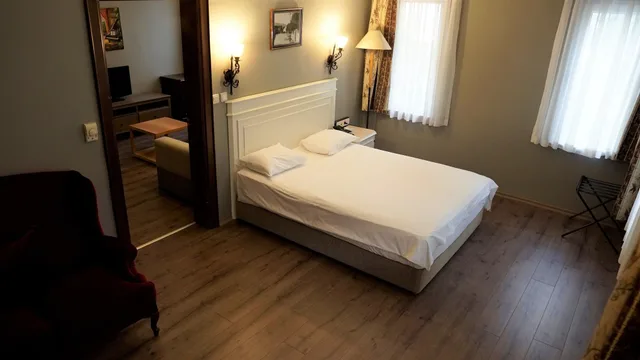 شقة عائلية بسرير مزدوج وسريرين منفصلين، Montania Town Hotel Mudanya 1/6
