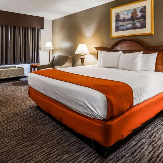 غرفة تنفيذية بسرير كينج، Best Western Gateway Adirondack Inn 1/10