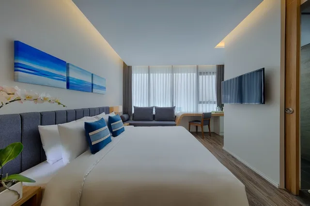 Deluxe, Queen Bed, Parosand Danang Hotel 10/10