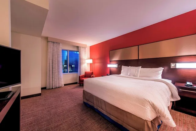 جناح بسرير كينج بغرفة نوم واحدة مع أريكة لذوي الإعاقة، Residence Inn Nashua 1/9