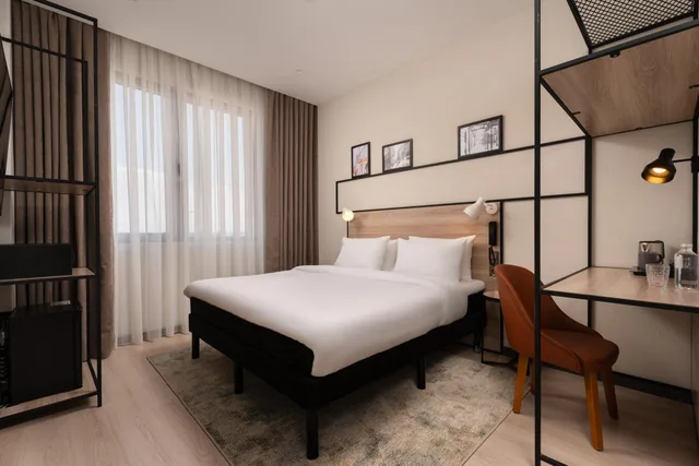 غرفة قياسية بسرير كينج، Ibis Tashkent Index 6/10
