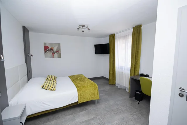 غرفة بسرير مزدوج، HOTEL-RESTAURANT LE REGAL 3/7
