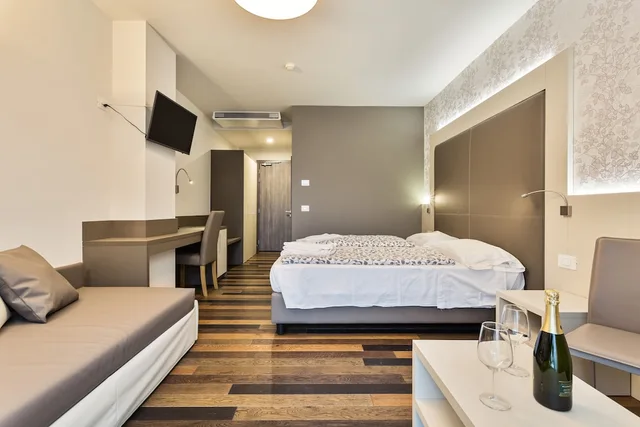 غرفة كومفورت بسرير مزدوج، Albergo Gardesana 2/10