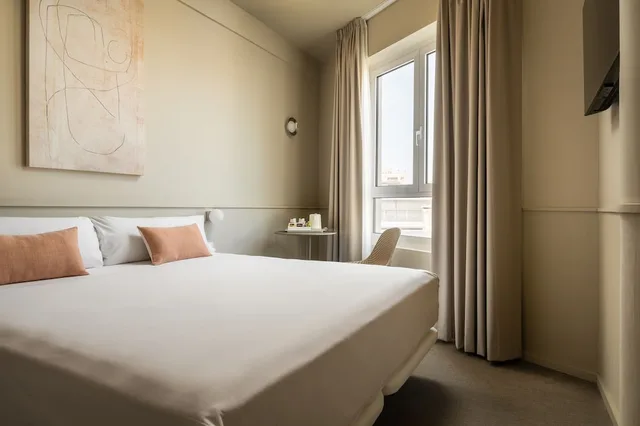 غرفة قياسية بسرير مزدوج بحمام خاص، Hotel Condal 4/10