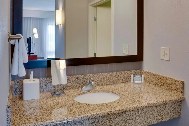 غرفة، Courtyard Statesville Mooresville/Lake Norman 3/3