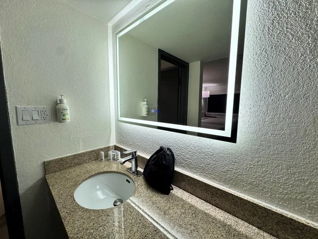 Room, 2 Queen Beds, Exterior Entrance, Ramada By Wyndham Tuscaloosa 10/10