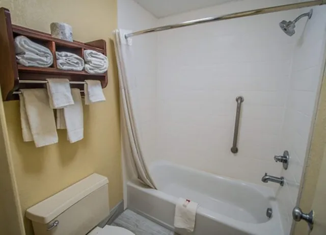 غرفة بسريرين كوين، Days Inn By Wyndham Destin 6/6