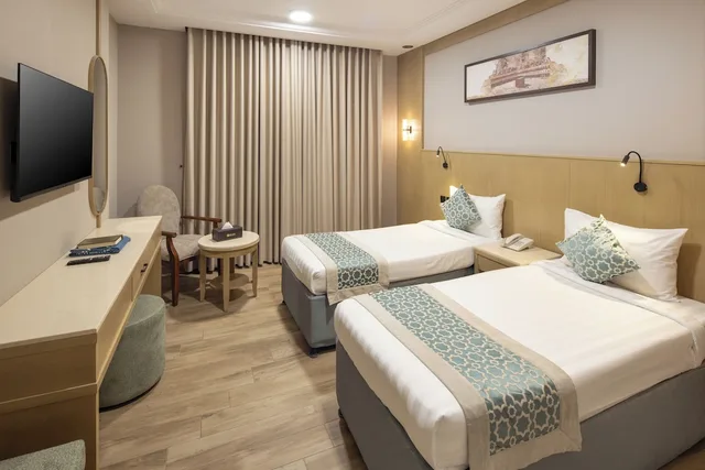 Connected Room (5 Pax)، فندق عفراء(Afraa Hotel) 3/10