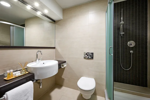 Junior Suite, Double and Twin Beds, Sea View, Hotel Imperial Vodice 5/5