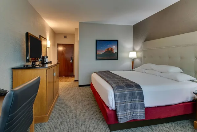 غرفة ديلوكس بسرير كينج لذوي الإعاقة، Drury Inn and Suites Phoenix Happy Valley 1/10