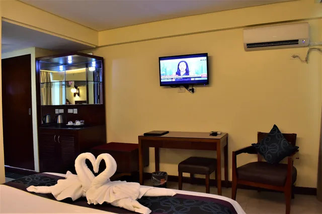 غرفة ديلوكس بسرير كينج، Golden Phoenix Hotel Boracay 7/10