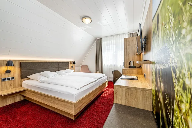 غرفة قياسية بسرير كوين، Landhotel Buller 1/6