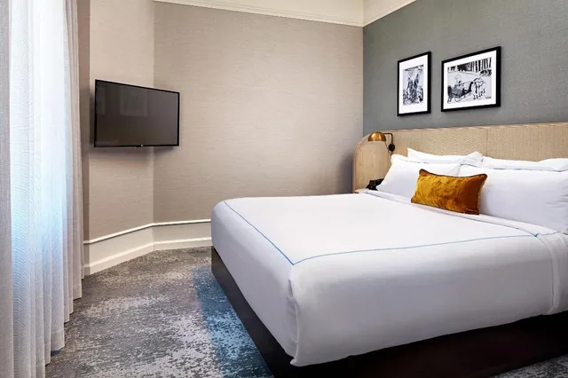 Penthouse Suite, King Bed, The Citizen Hotel Autograph Collection 1/6