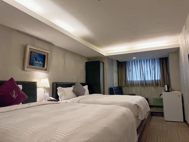 غرفة سوبيريور رباعية بسريرين كوين، If Inn 2/10