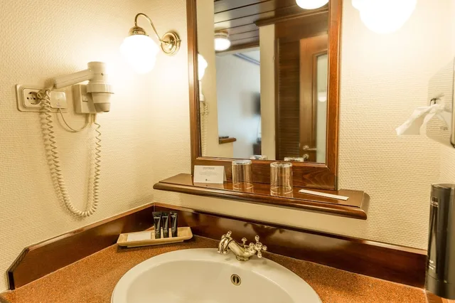 غرفة قياسية بسرير كوين، MAXX Hotel Jena (ex. Steigenberger Maxx Hotel) 2/3