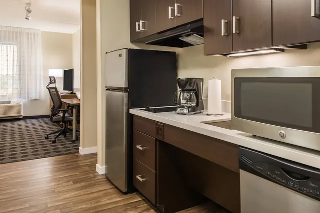 جناح بسرير كينج مع أريكة لذوي الإعاقة، TOWNEPLACE SUITES LATHAM ALBANY AIRPORT 7/9