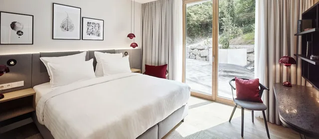غرفة ديلوكس بسرير كوين بشرفة، Steigenberger Hotel And Spa Krems 2/4