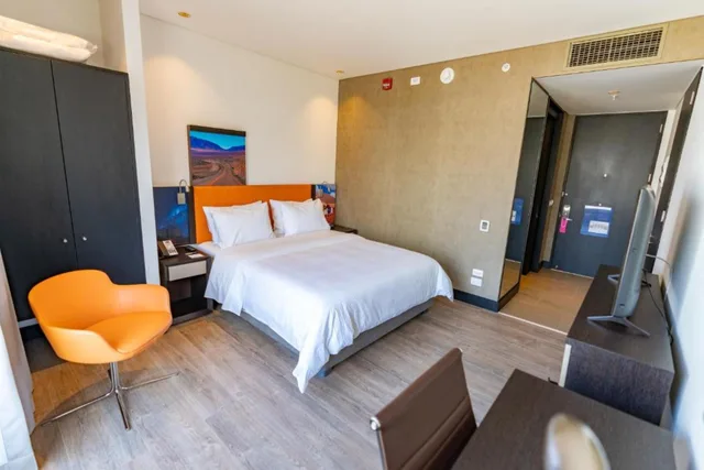 غرفة قياسية بسرير كوين، Hampton by Hilton Santiago Las Condes 3/4