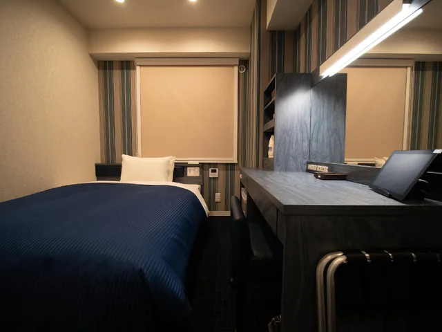 Semi Room, Standard, Single, Semi Double Bed، Hotel Front Inn Fukuoka Airport 2/2