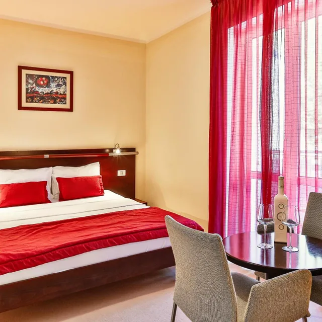 غرفة بسرير مزدوج بشرفة، Hotel Max Prestige 3/7